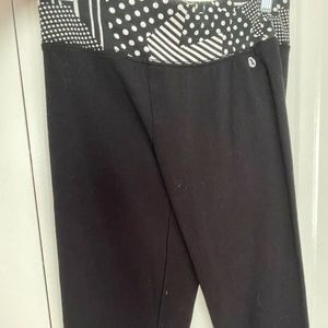 Black Capri Activewear